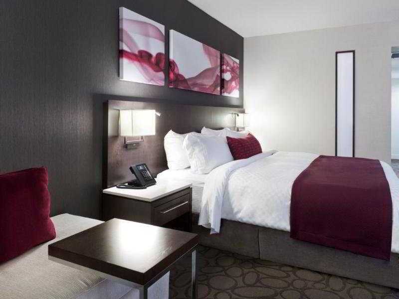 Delta Hotels By Marriott Montréal Rum bild
